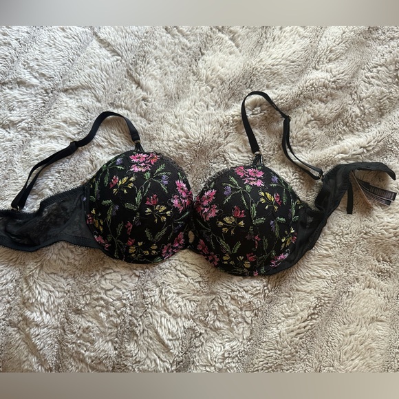 Victoria Secret Very Sexy Push Up Floral Bra NWT 36C - Picture 2 of 8